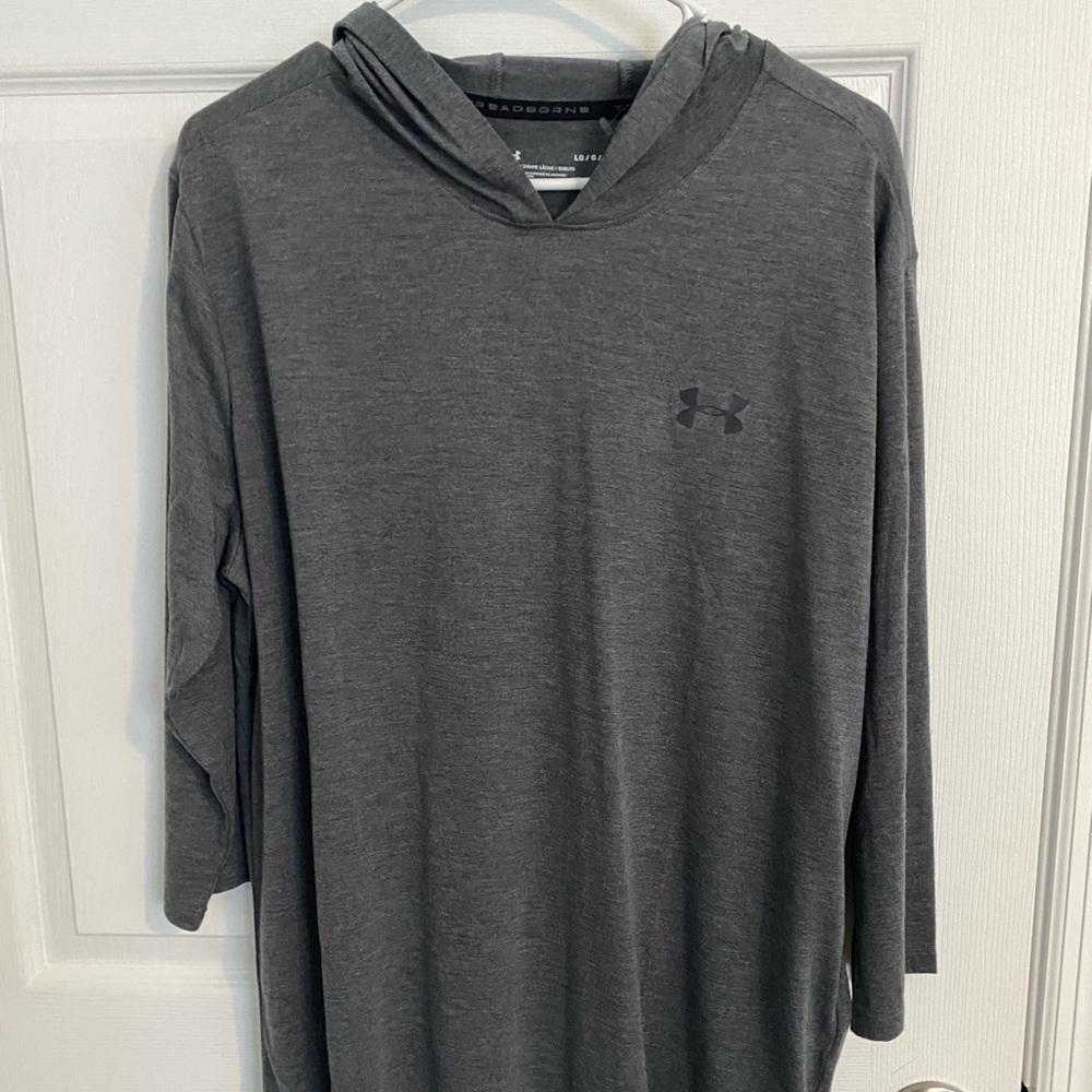 Underarmour Mens Hooded top size Large new